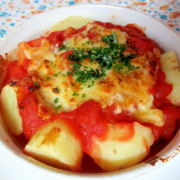 ジャガイモの簡単トマトソースグラタン